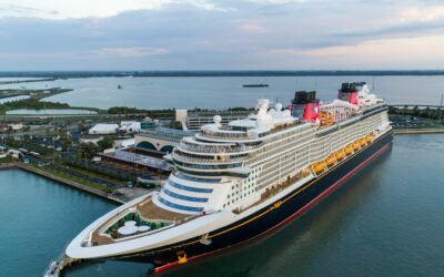 Le nouveau navire est arrivé ! Disney Wish arrive à Port Canaveral pour la première fois